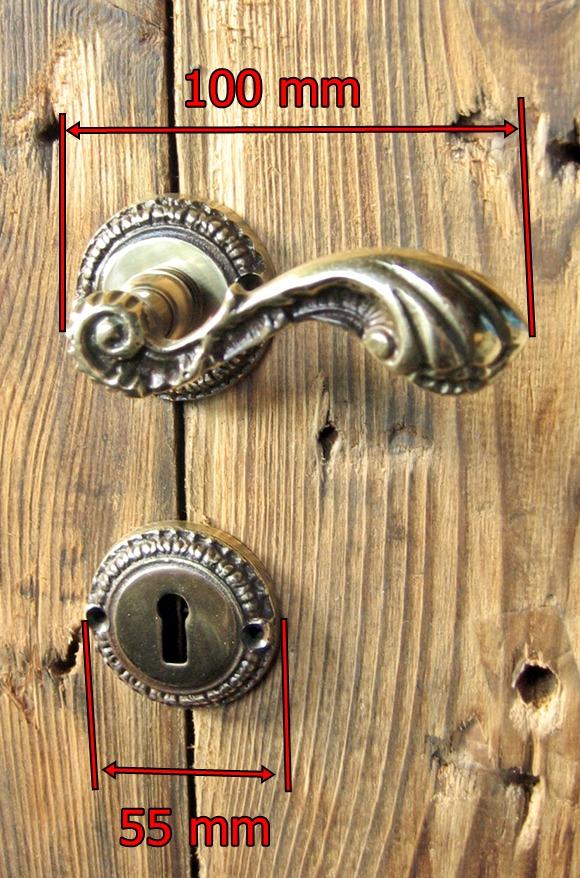 Klamka do drzwi z rozetą na klucz