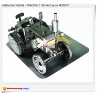 Metalowy model Traktor z grawerem na prezent