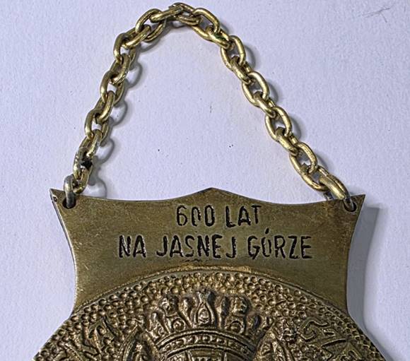Stary mosiężny medalion