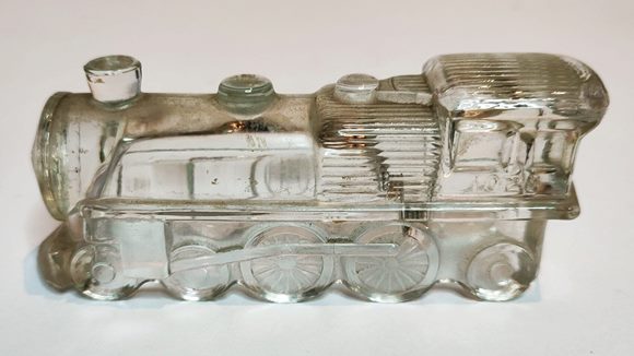 Figurka lokomotywy z kryształu