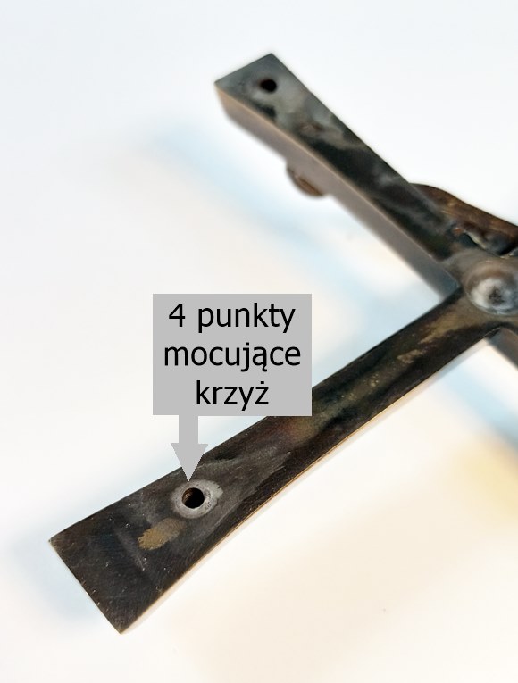 Mocowanie krzyża do pomnika Mosiężny krzyż nagrobkowy
