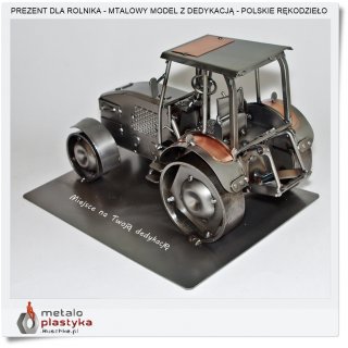 Ciągnik - Traktor metalowy model prezent, upominek z dedykacją dla rolnika