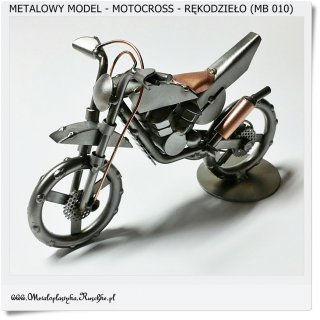 Metalowy model MotoCross dla pasjonata wyścigów 