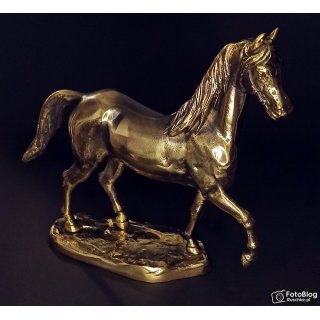 Mosiężna statuetka konia  