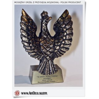 Na pamiątkę figurka orła