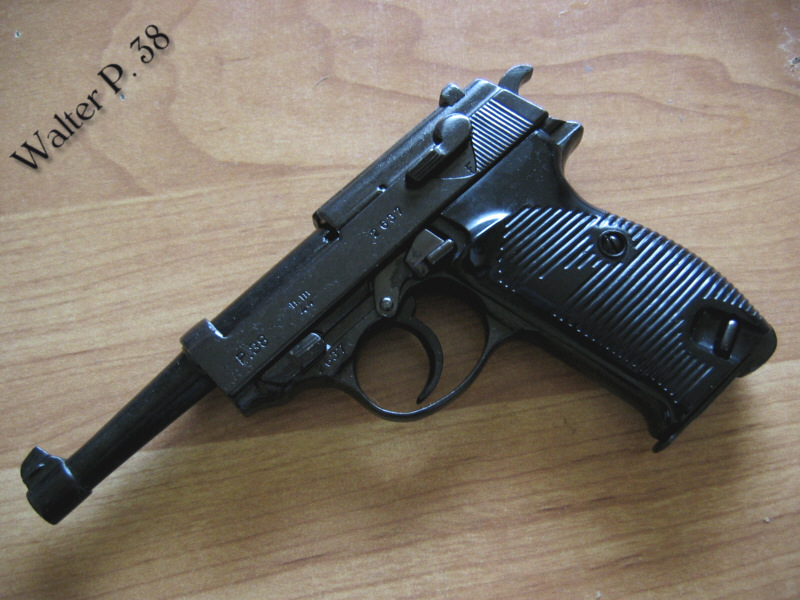  NIEMIECKI samopowtarzalny PISTOLET Walther P. 38 (1081)