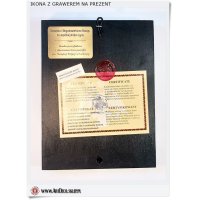 Złota tabliczka z grawerem