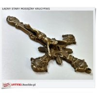 Wiszący krzyż krucyfiks